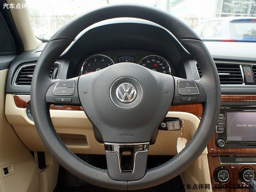 【星空体育官网】梅西金球奖仅列第五惹争议 巴萨主帅：这个结果极其荒谬！(图2)