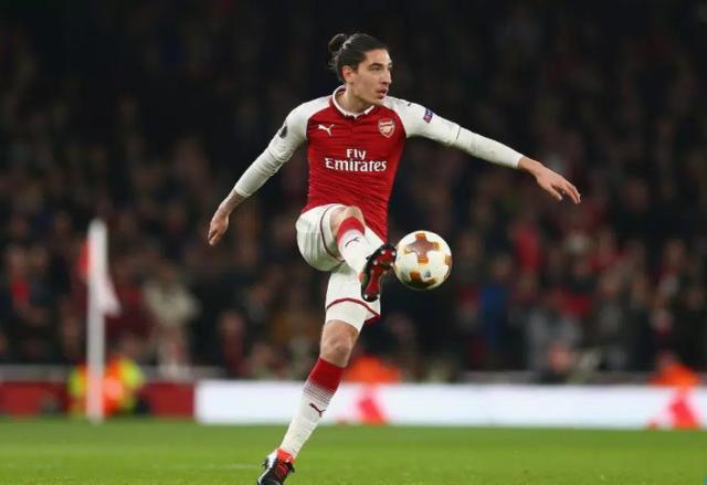 【星空官网登录】本泽马终结三轮进球荒后伤退 世俱杯前景蒙阴影