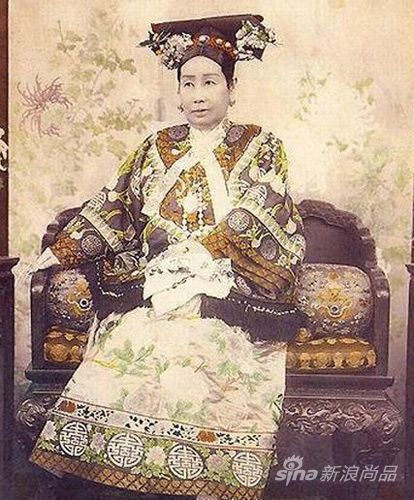 书法既是造型艺术，又是空间艺术和时间艺术，是富有生命力的体现-xingkong体育官网登录