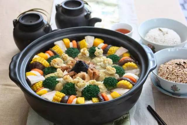 星空官网登录|2014年艺术品市场劲刮吴昌硕风（图）