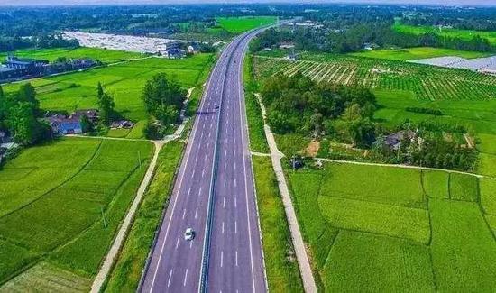 桂林市象山区充分发挥本土名师优势录播“空中课堂”‘xingkong.com’